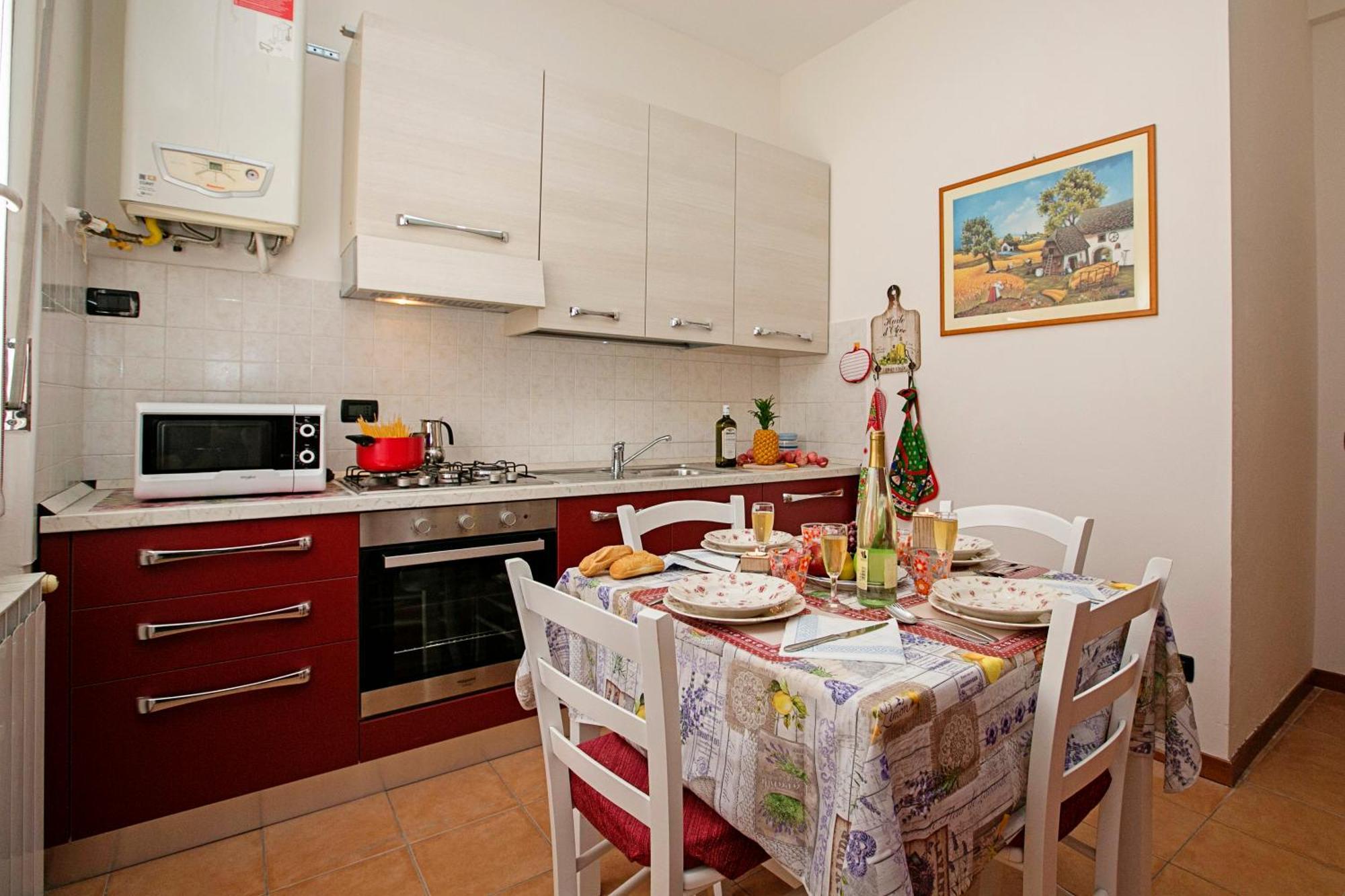 Villa Mimosa - Appartamento 1 - Happy Rentals เดเซนซาโนเดลการ์ดา ภายนอก รูปภาพ